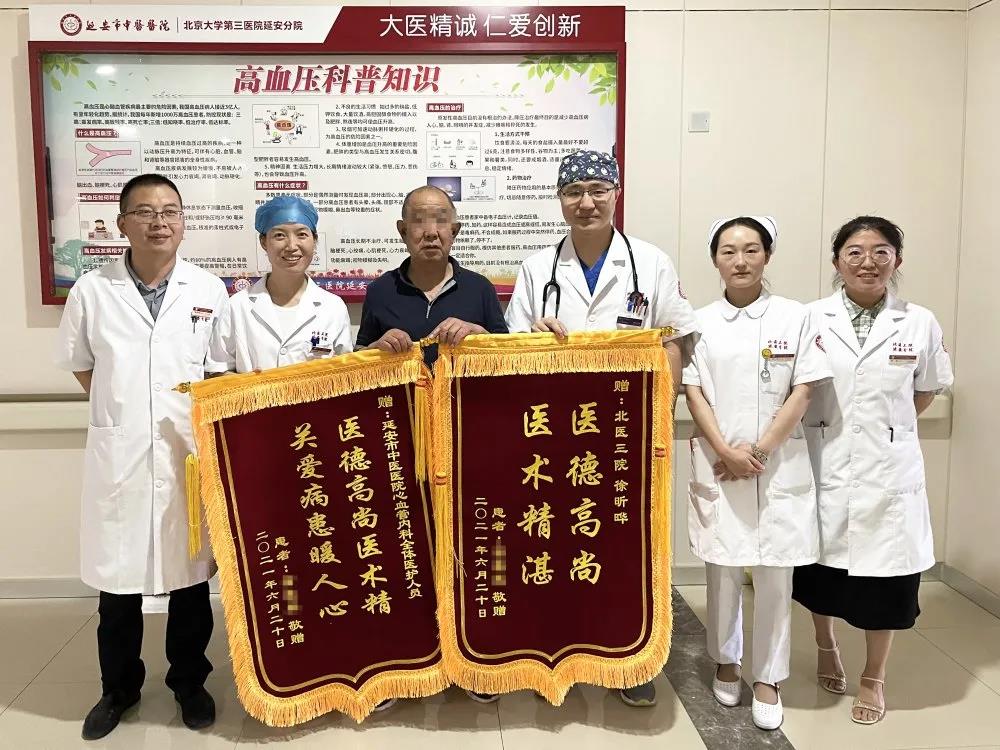 1624611147072048309.jpg 1624611147072048309.jpg