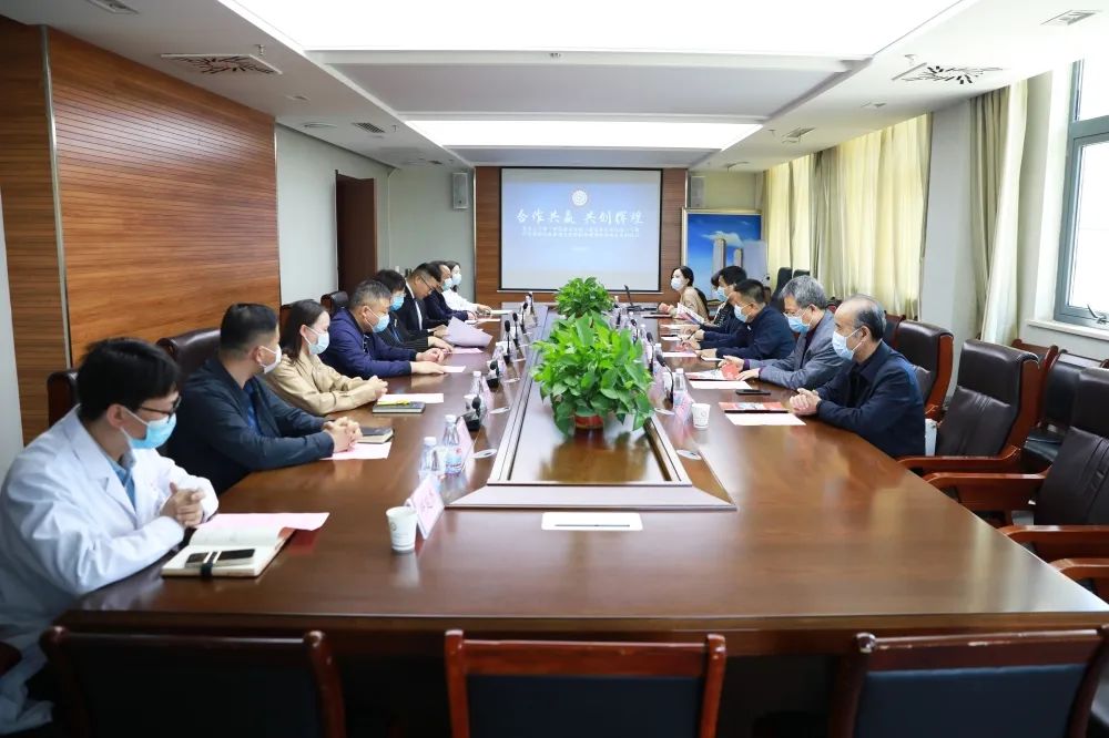 1652834512063051585.jpg 1652834512063051585.jpg